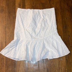 WHITE SKIRT